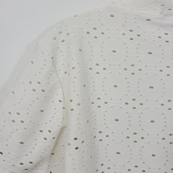 JEITO D'VESTIR eyelet short sleeve shirt with sequin girl with pineapple… - Picture 7 of 10